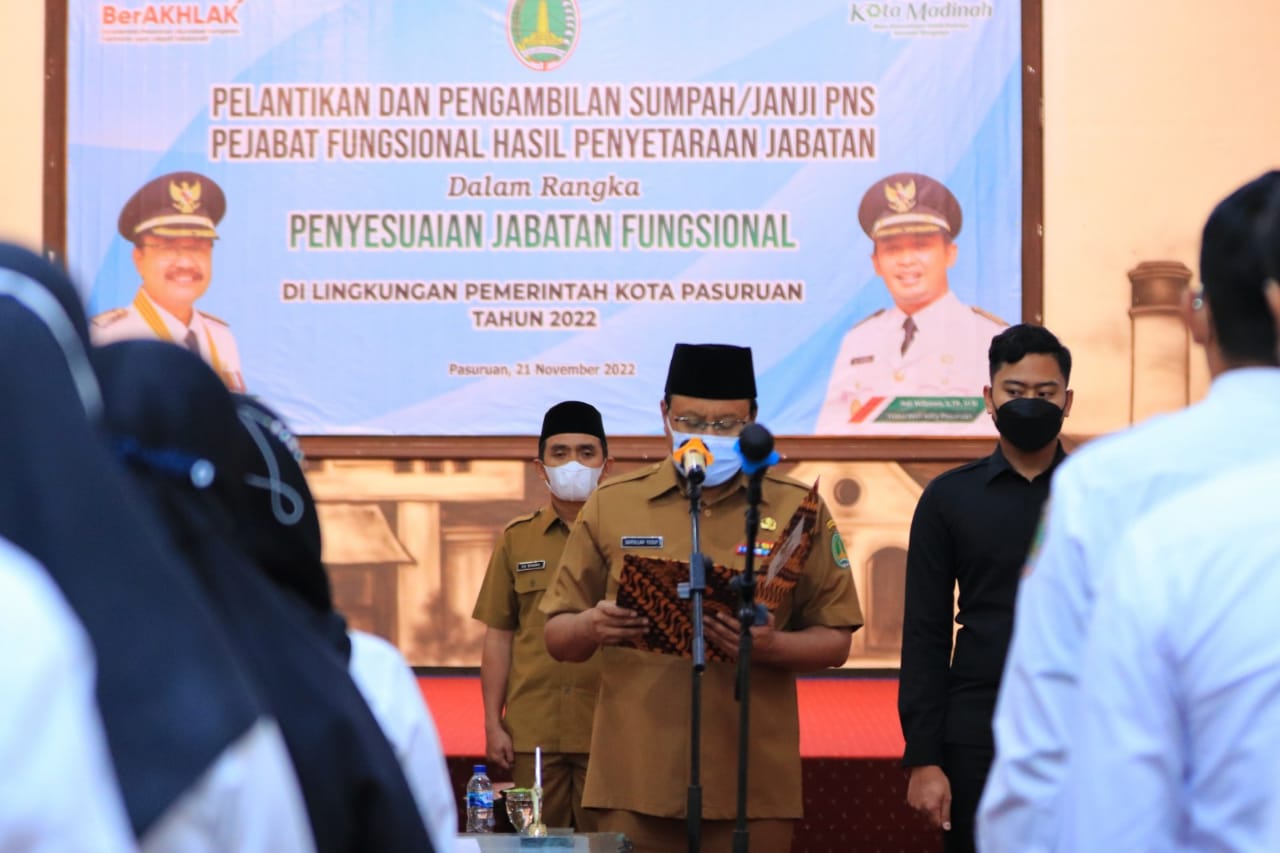  Gus Ipul Dorong Puluhan Pejabat Fungsional yang Dilantik Bekerja Lebih Baik