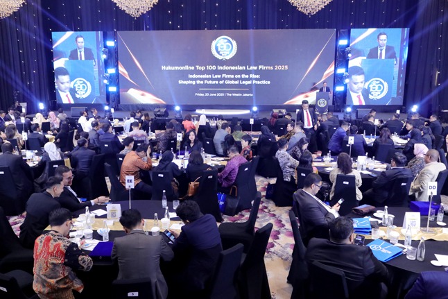 Ratusan Kantor Hukum Raih Penghargaan Top 100 Indonesian Law Firms dari Hukumonline