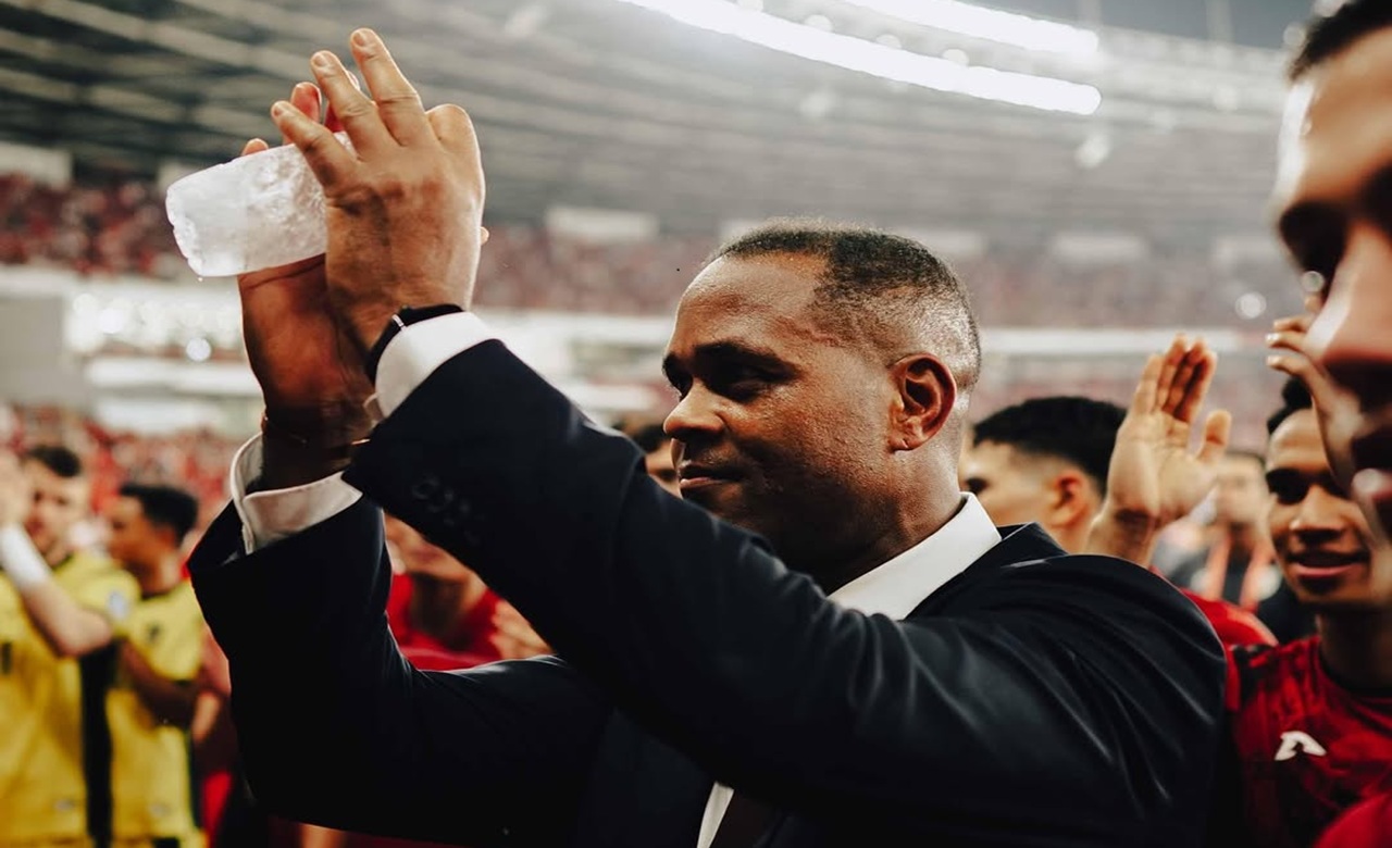 EXCO PSSI NGAMUK! Ternyata Kluivert Dipecat ET Secara Pribadi, Pelatih Inggris Minati Timnas
