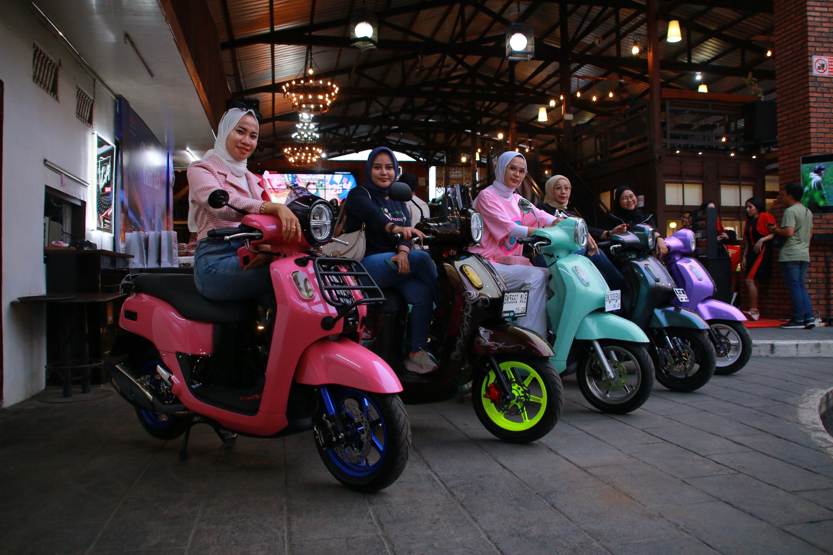 City Ride Yamaha Classy & Generasi 125, Beda Gaya Satu Tujuan, Keliling Kota Medan