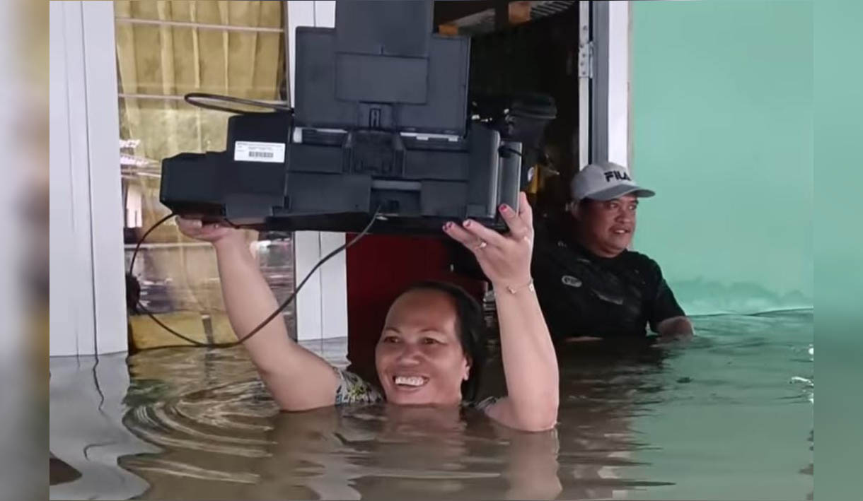 Banjir 1.5 Meter Rendam Kota Gorontalo, 7.486 Orang Tidur di Pengungsian