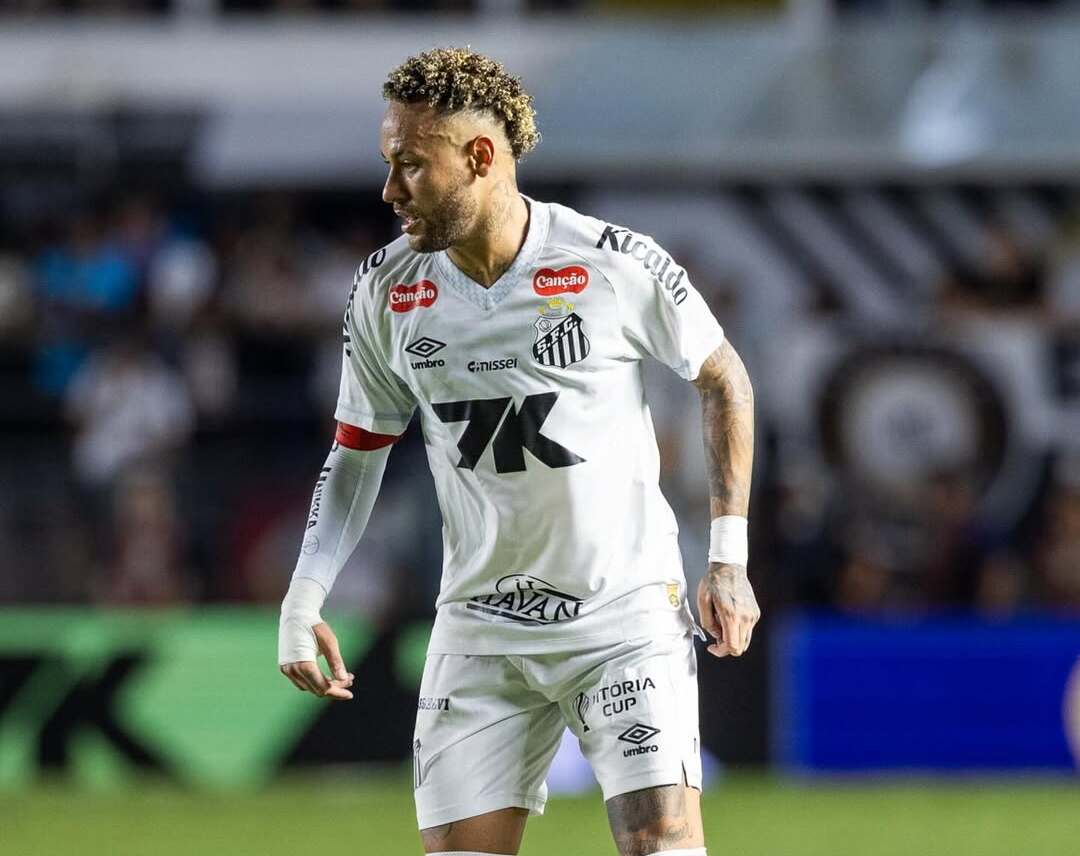 Brasil Ditekuk Prancis 1-2, Suporter Teriakkan Nama Neymar di Stadion!