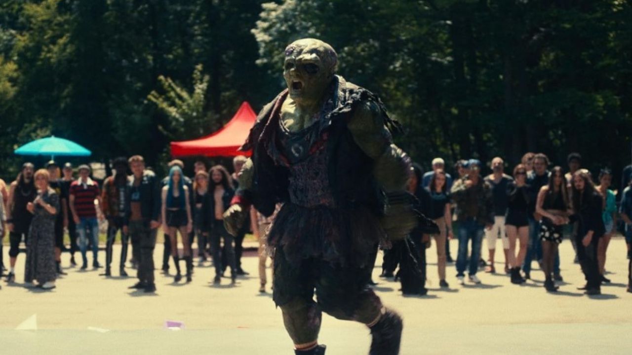 5 Fakta Seru Film The Toxic Avenger, Sempat Sulit Tayang Saking Sadisnya