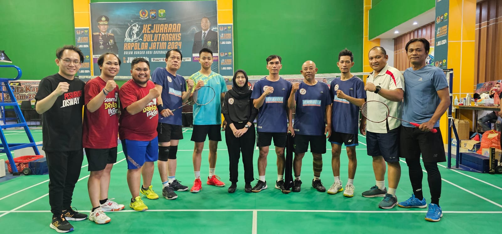 Tim Harian Disway Raih Runner Up Turnamen Bulutangkis Antar Media di Piala Kapolda Jatim 2024