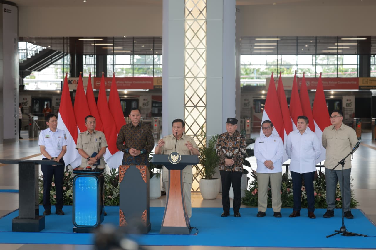Pemerintah Akan Bangun Kereta Trans-Sumatra, Kalimantan, dan Sulawesi untuk Turunkan Biaya Logistik