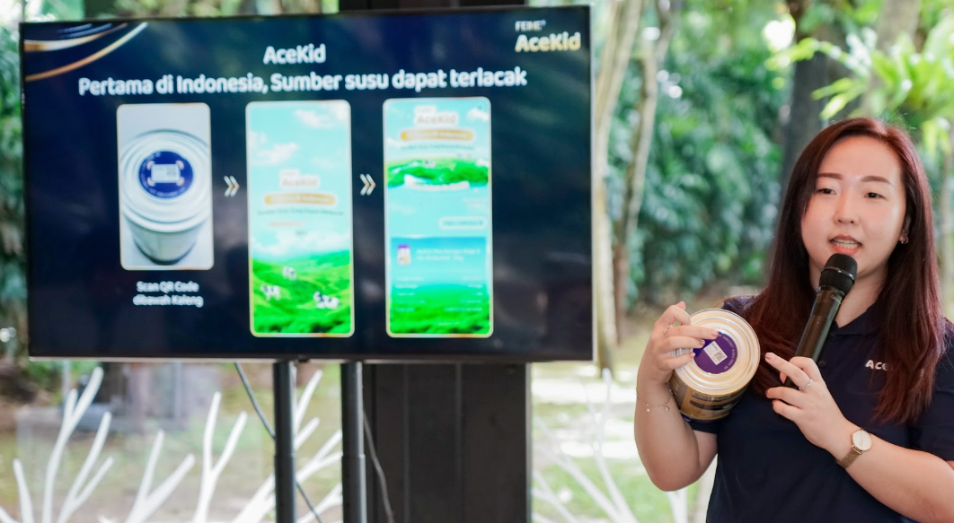 Sering Bingung Pilih Susu Formula Anak? AceKid Kenalkan Cara Cek Transparansi Lewat QR Code