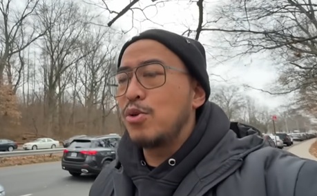 Dicap Anak Abah, Pandji Pragiwaksono Jawab Kenapa Anies Baswedan Gak Dibahas di Mens Rea