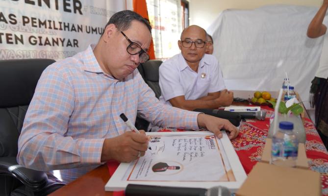 Jadi Pengawas Pemilu, Herwyn Ingatkan Panwascam Harus Miliki Mental Pejuang dan Petarung