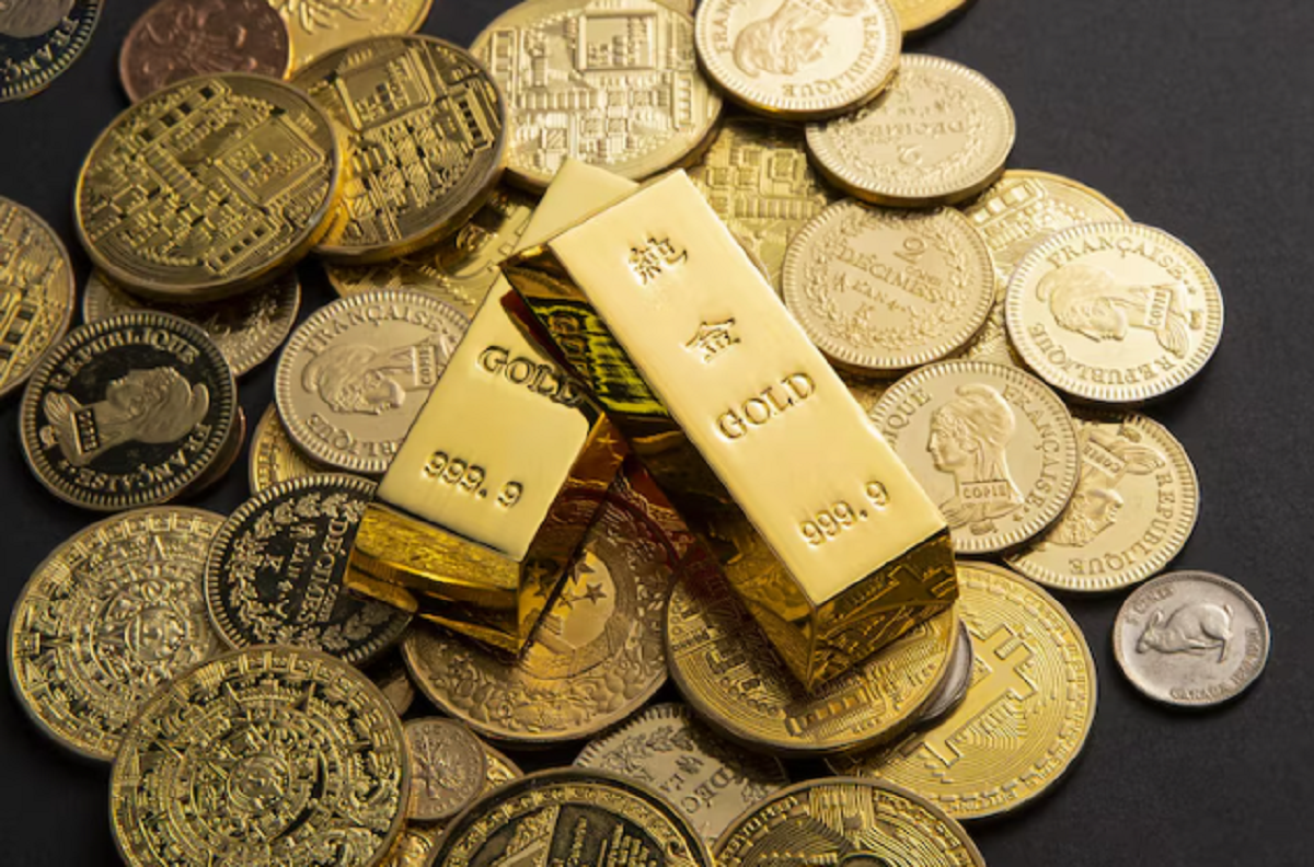 Harga Emas Hari Ini Cetakan Antam dan UBS di Pegadaian, Turun Rp8.000-an Per Gram!