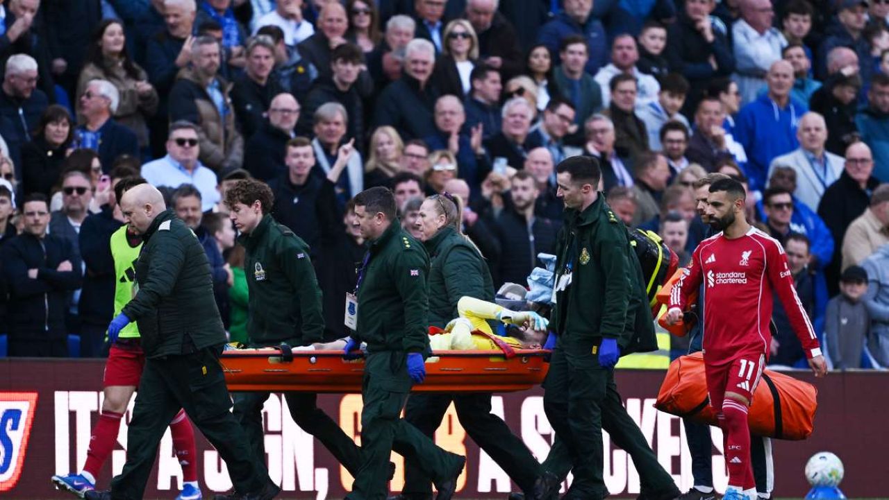 Cedera Mamardashvili Perparah Krisis Kiper Liverpool di Derbi Merseyside