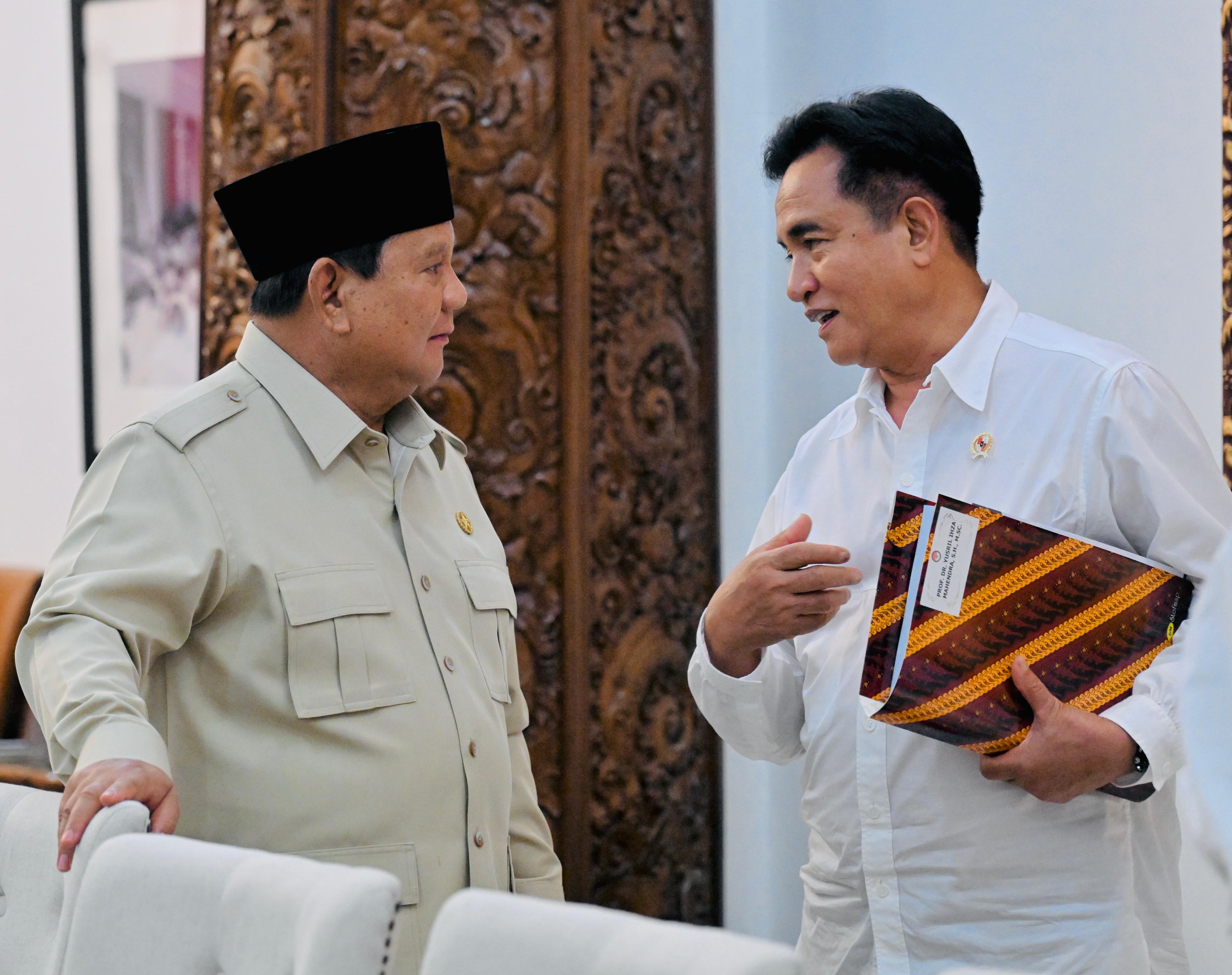 Yusril: Tak Ada Kementerian Kepolisian, Polri Tetap di Bawah Presiden