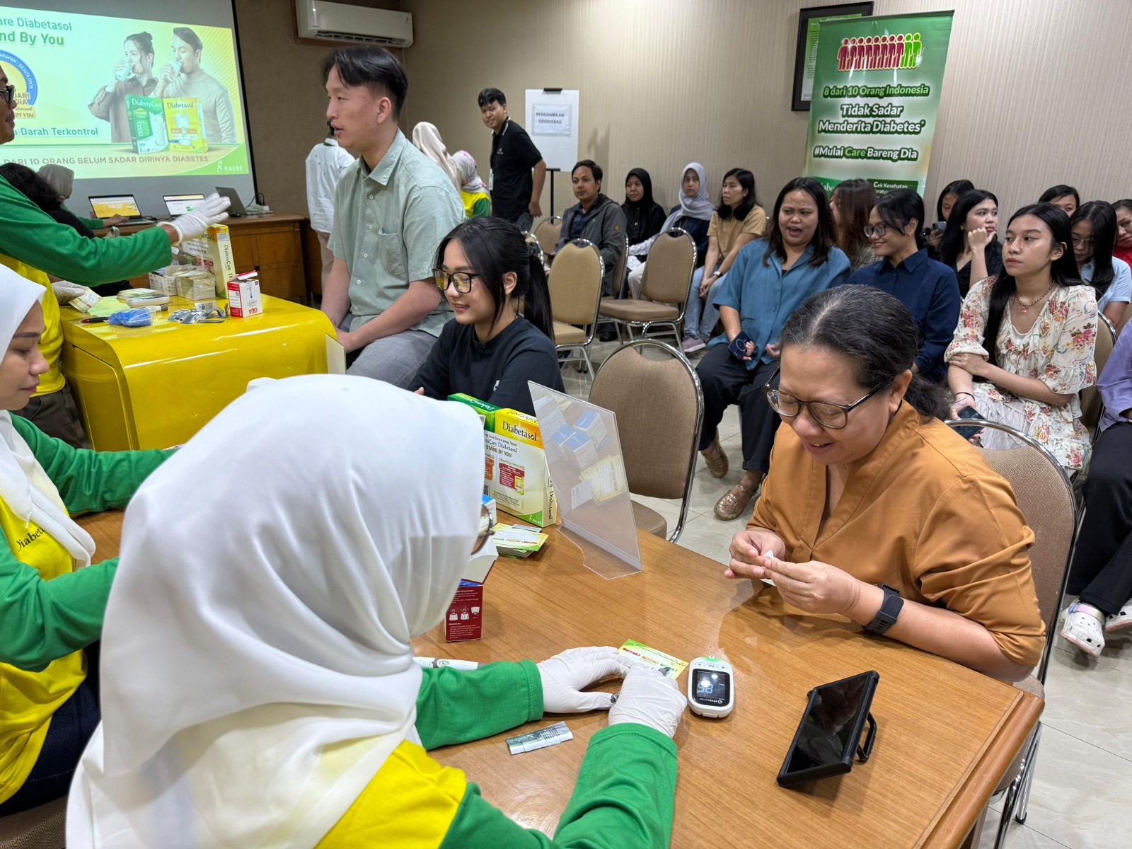 Hidup Sehat & Bahagia, Diabetasol Ajak Generasi Produktif Rutin Kontrol Gula Darah