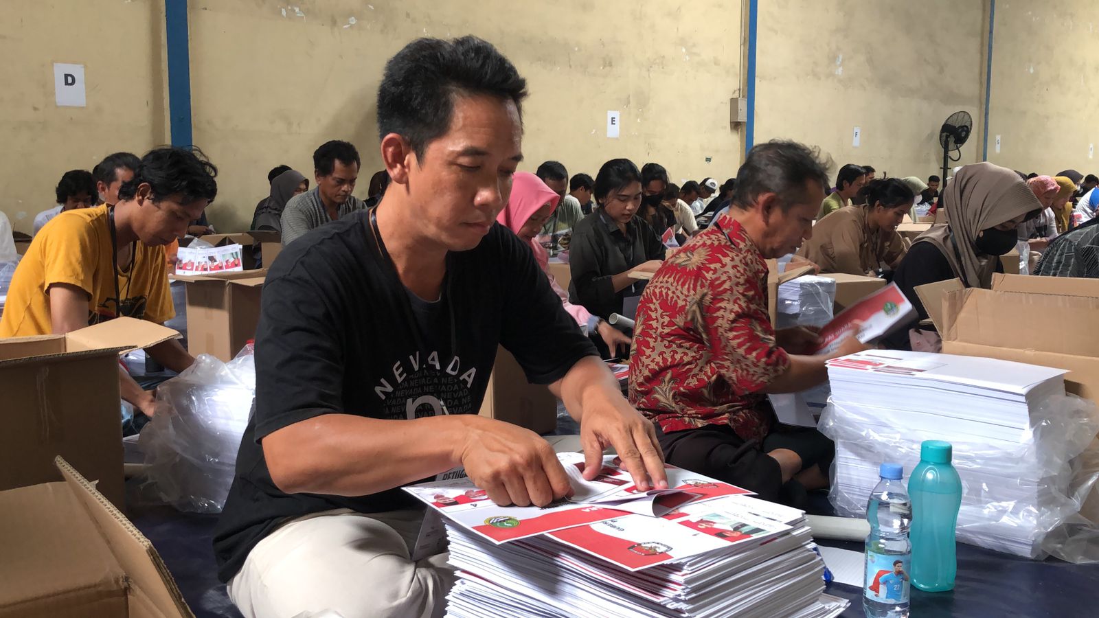 109 TPS di Bekasi Rawan Banjir, Bawaslu Jamin Distribusi Logistik Lancar