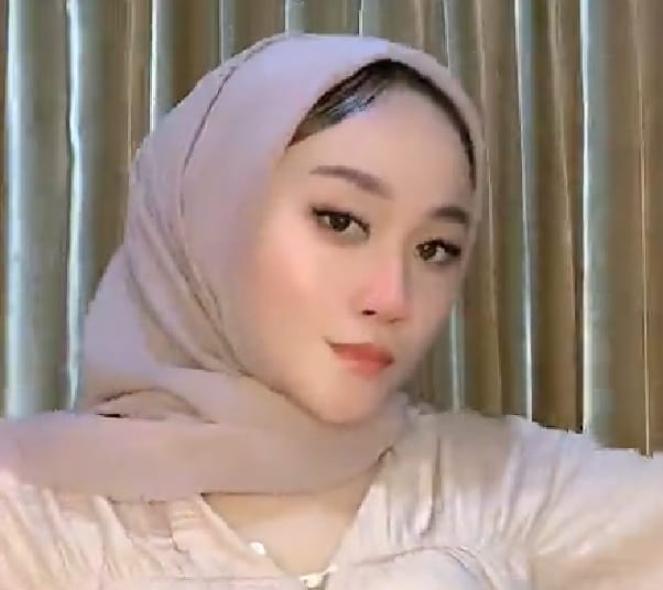 Pamer Payudara, TikTokers Ini Berharap Followersnya Naik