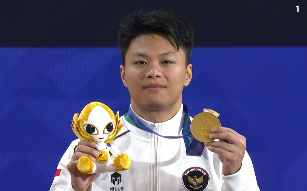 Rahmat Erwin Raih Emas Kedua di Asian Games 2026, Pecah Rekor Dunia! 