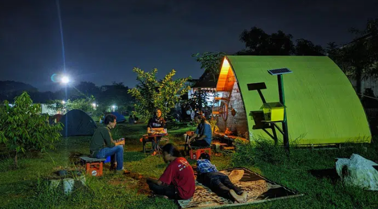Ada WiFi, Ini Lokasi Camping Nyaman di Area Sungai Cikalong Cirebon 