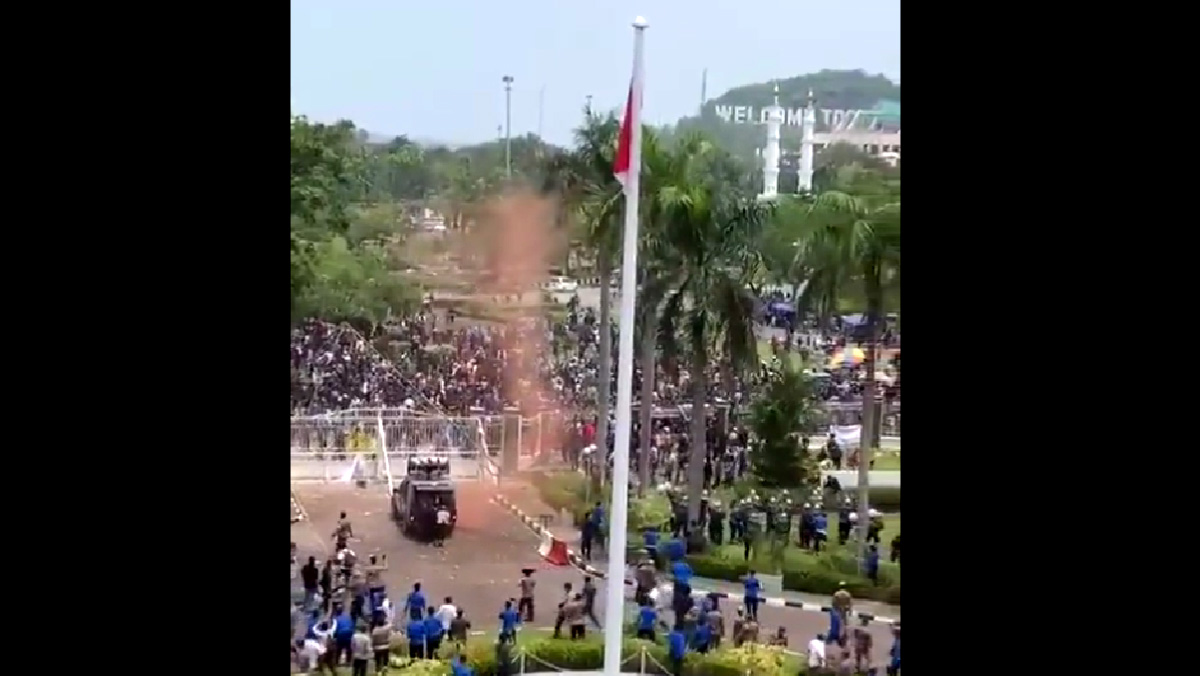 43 Orang Ditangkap Kepolisian Pasca Ricuhnya Demo Pulau Rempang di BP Batam, Kapolri: Mereka Anarkis