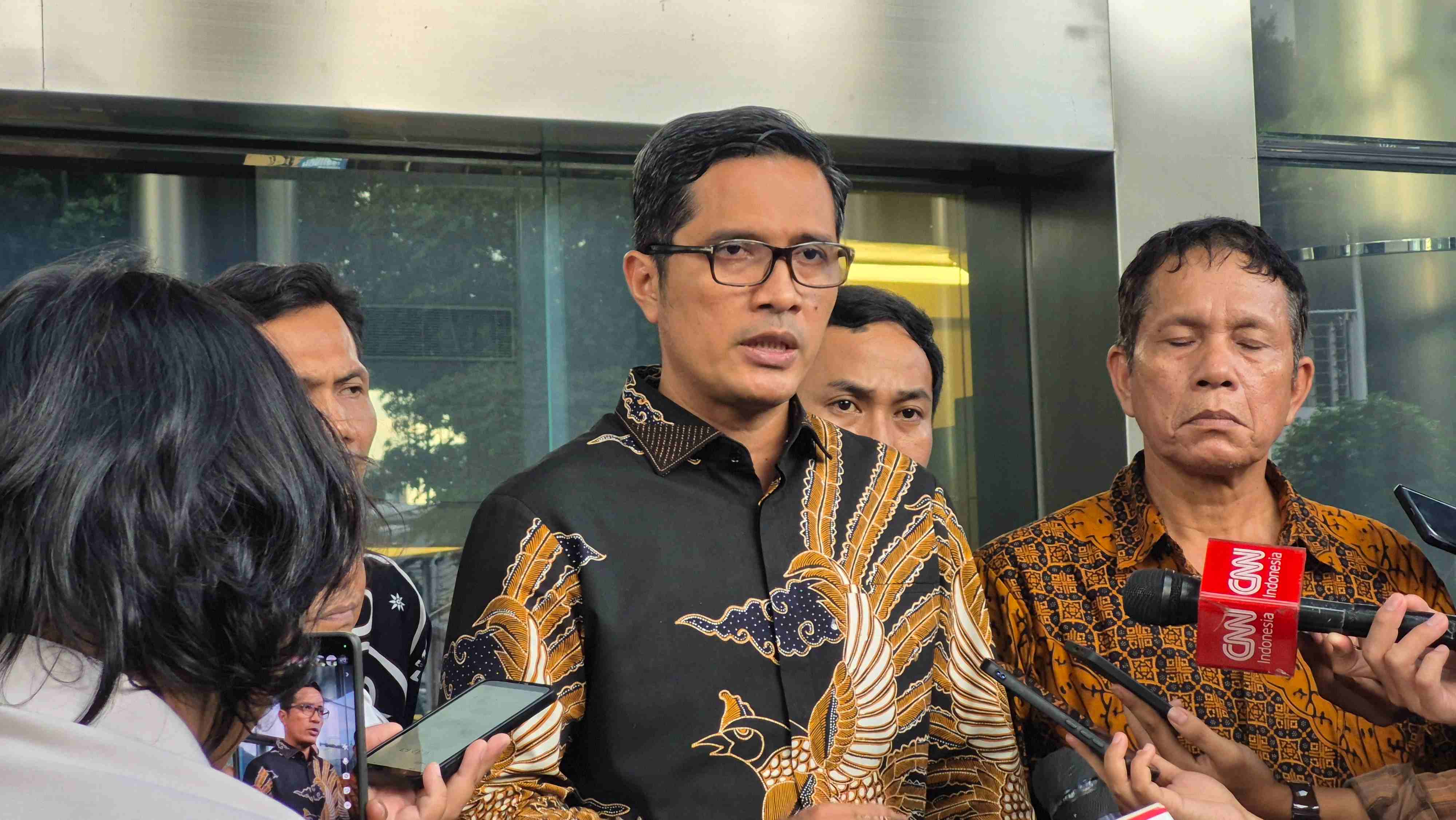 Diperiksa KPK, Febri Diansyah Sebut Materi Pemeriksaan Berfokus pada Posisinya Sebagai Kuasa Hukum Hasto