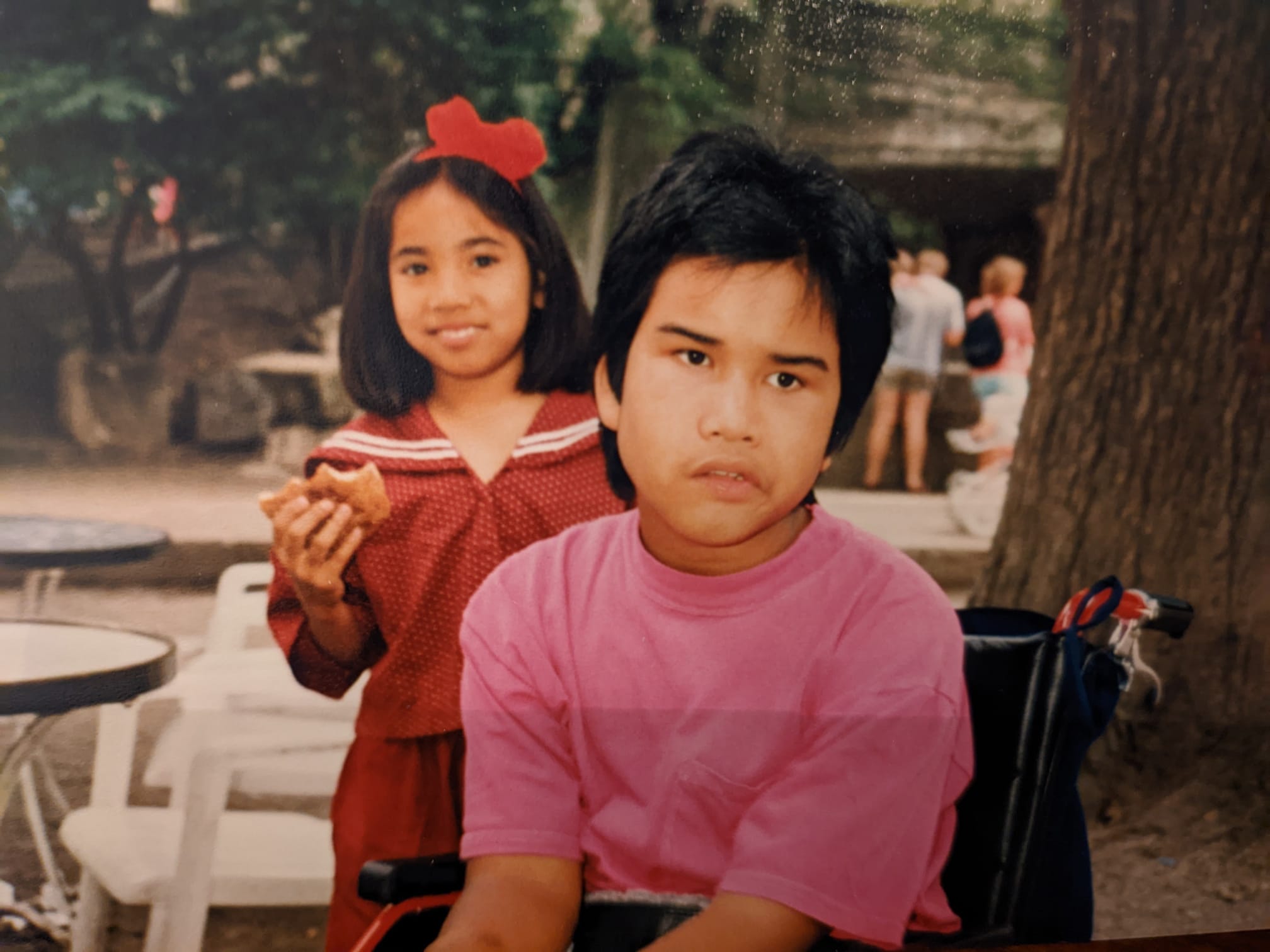 Mijn Roots Mencari Orang Tua Kandung: Semua Dirawat seperti Anak Sendiri (67)