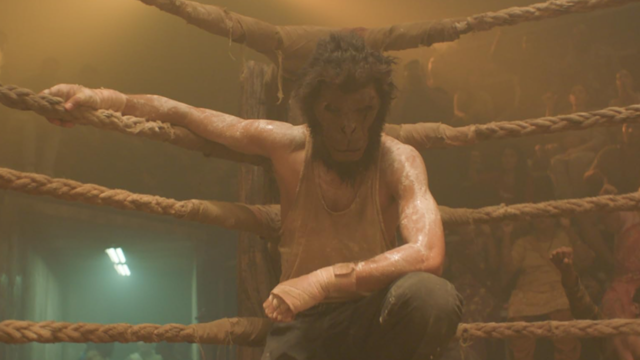 Sinopsis Film Monkey Man di Bioskop Trans TV Hari Ini, Aksi Balas Dendam ke Polisi Korup