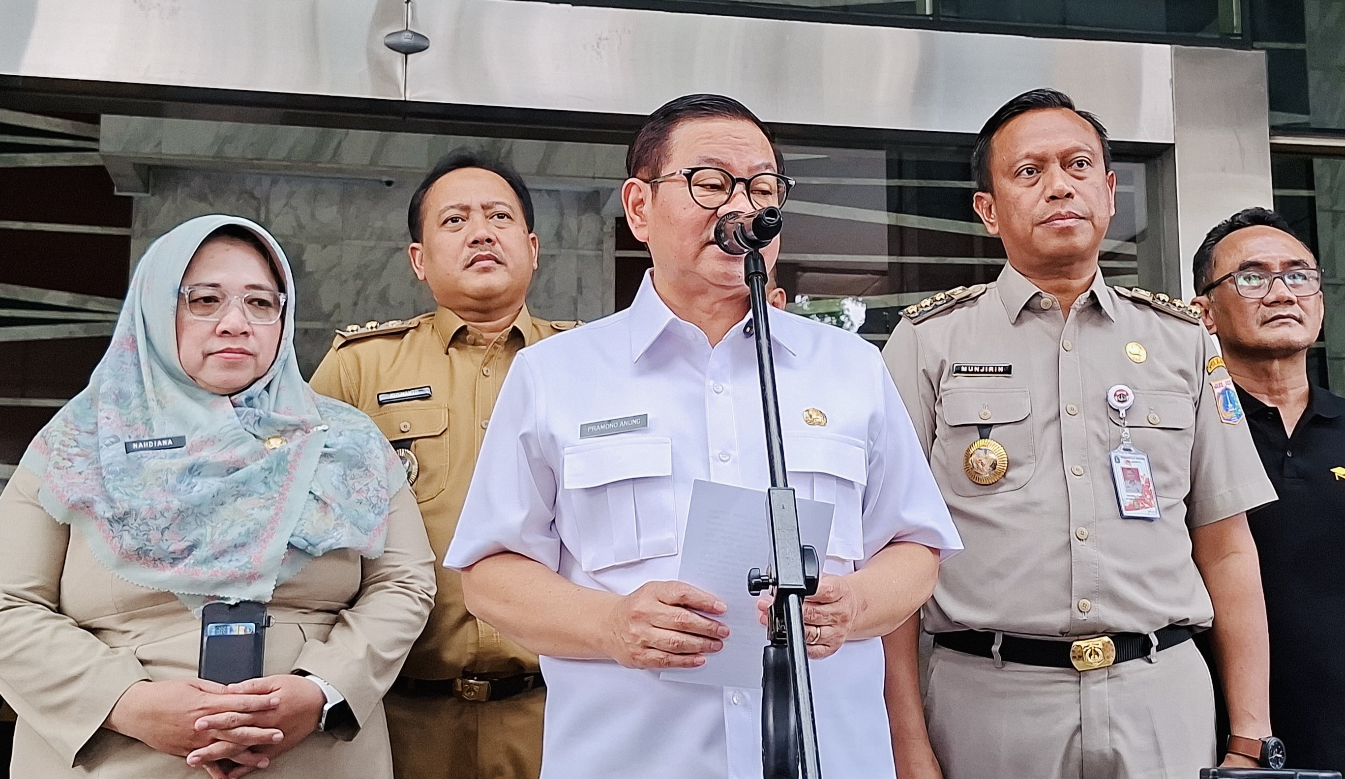 APBD DKI 2026 Cekak, Pramono Tak Akan Otak-atik KJP dan KJMU  