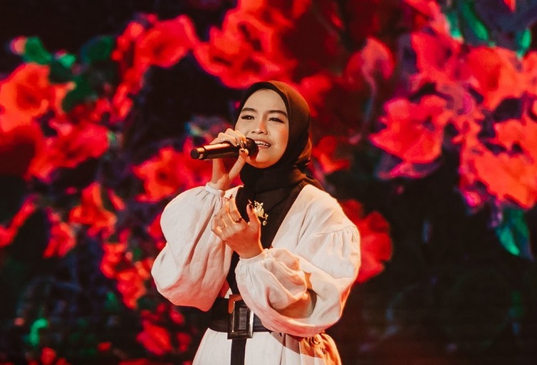 Ubah Aransemen Aku Milikmu dari Dewa 19, Salma Borong Standing Ovation di Grand Final Indonesian Idol 