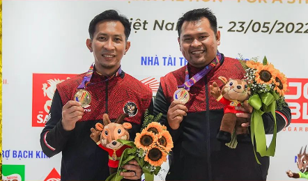 Koleksi Poin Fantastis, Ryan/Hardi Sukses Rebut Medali Emas Boling SEA Games 2021