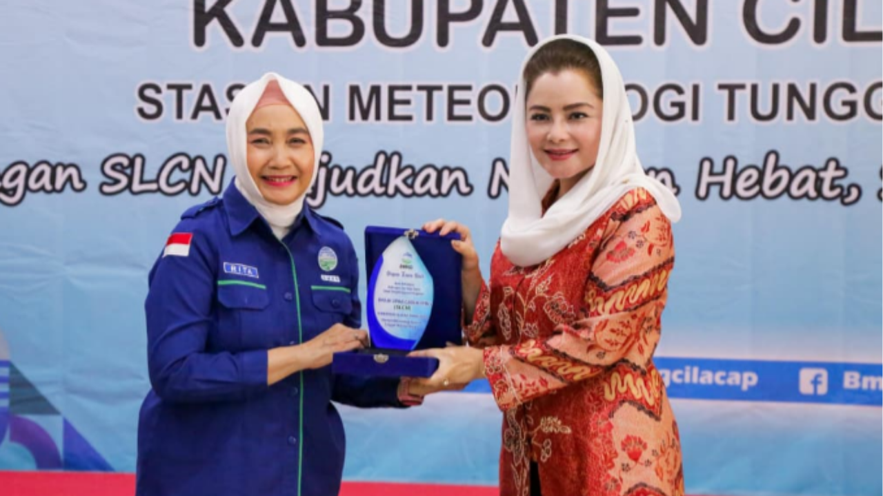 BMKG Gelar Sekolah Lapang Cuaca Nelayan di Cilacap: Tingkatkan Pengetahuan Iklim dan Pemanfaatan Teknologi Digital bagi Nelayan