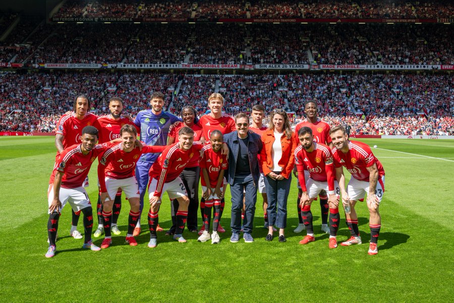Leganda MU Gary Neville Minta Setan Merah Cuci Gudang, 10 Pemain Harus Out!