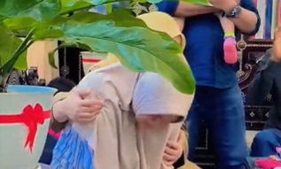 Tangis Ibu Histeris saat Tangan Balita 16 Bulan Harus Diamputasi Usai Diinfus, Desak Dokter dan Perawat Diperiksa Dugaan Malapraktik