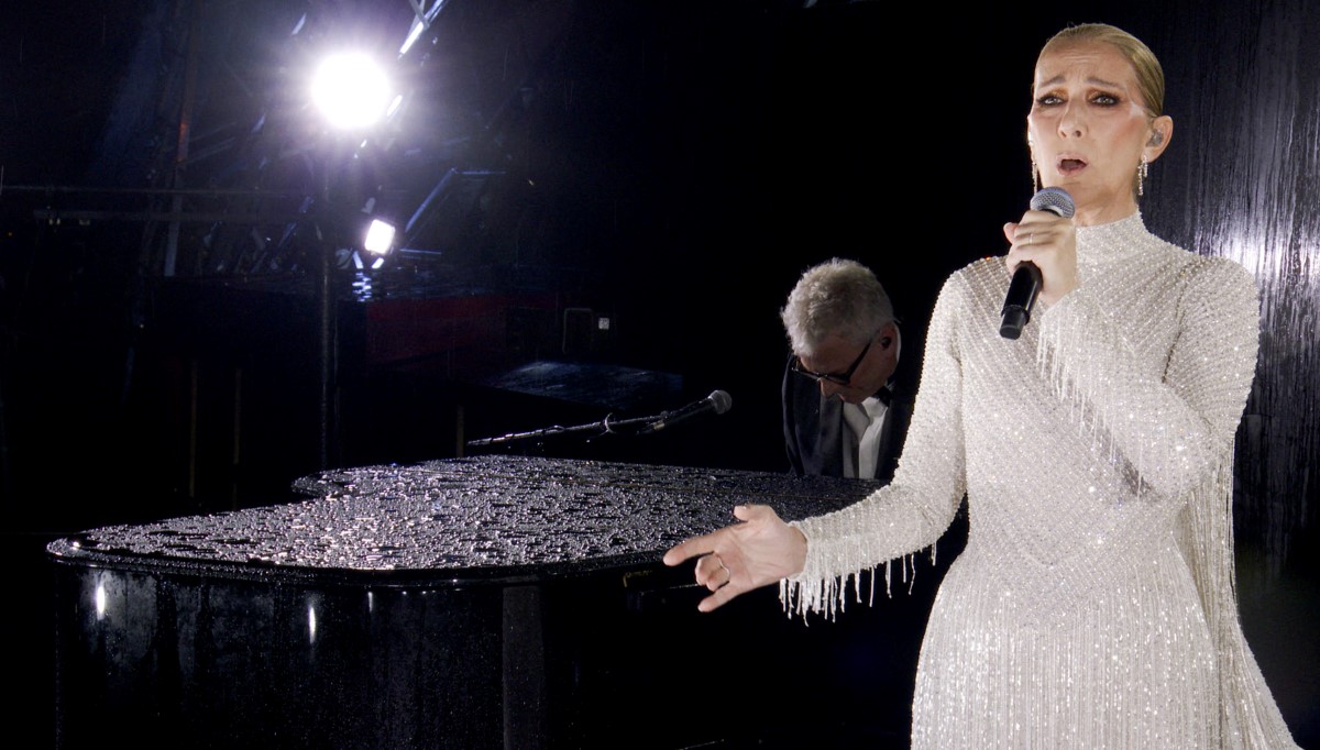 Merinding! Celine Dion Comeback, Buka Olimpiade Paris 2024 dengan Performa Dahsyat