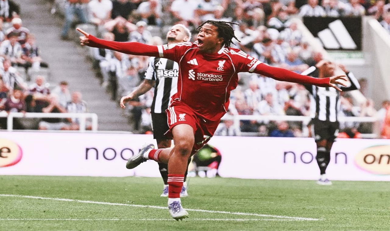 Rio Ngumoha Cetak Gol Dramatis, Tembus Rekor Wayne Rooney di Liga Inggris