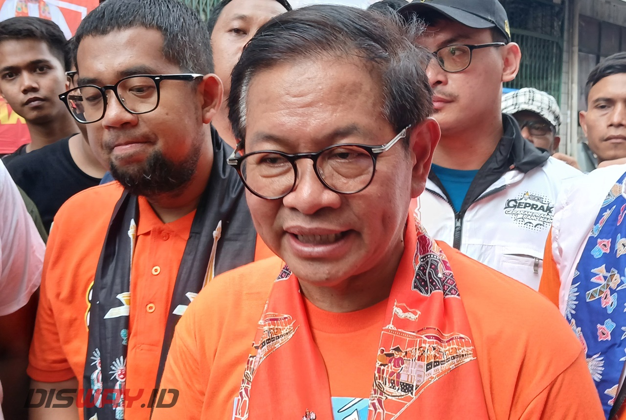 Di Kampanye Akbar, Pramono Janji Naikan Gaji Guru Honorer Jadi Rp5 Juta