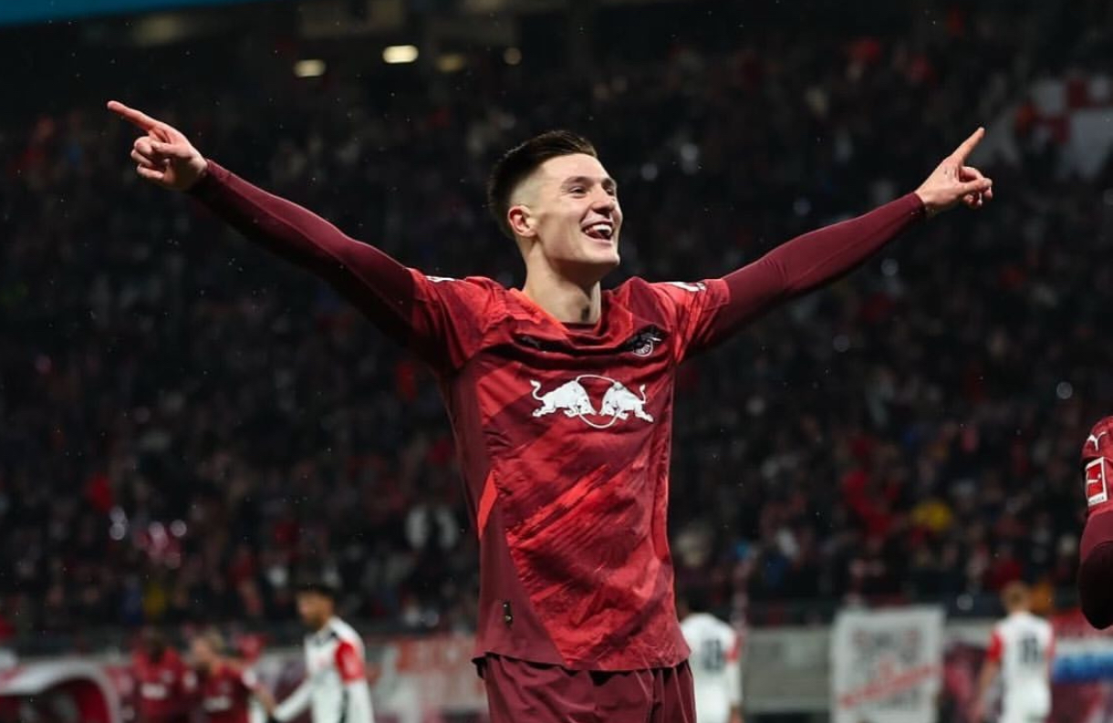 Benjamin Sesko atau Nicolas Jackson? Manchester United Sudah Tentukan Pilihan Utama