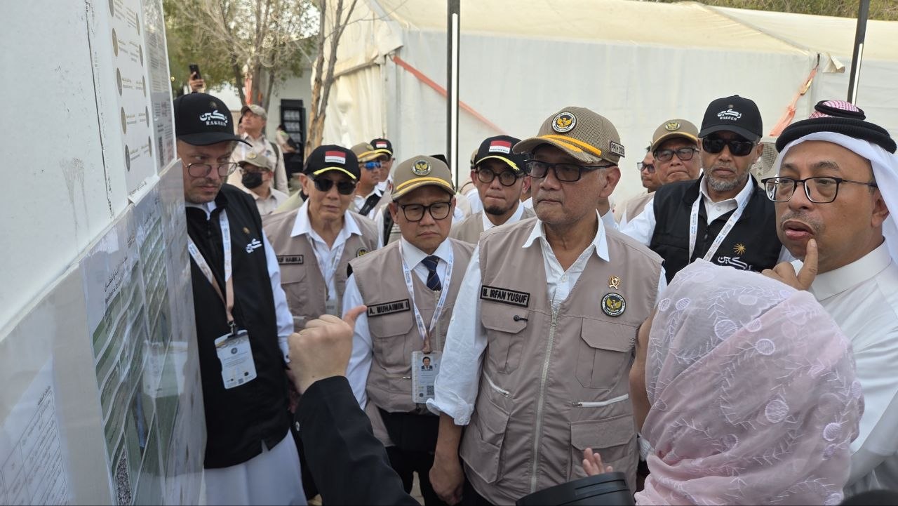Menhaj Tinjau Tenda di Arafah, Minta Ditambah dan Tegaskan KBIHU Tak Boleh Ikut Atur