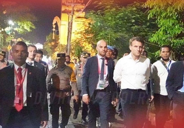 Cerita Presiden Prancis Emmanuel Macron Mendadak Turun Mobil Jalan Kaki dari Uluwatu sampai Jimbaran