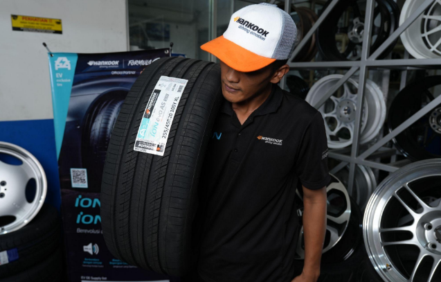 Tips dan Perbedaan Pilih Ban Mobil Listrik dengan Mobil Konvensional, Didesain untuk Pemakaian Berbeda 