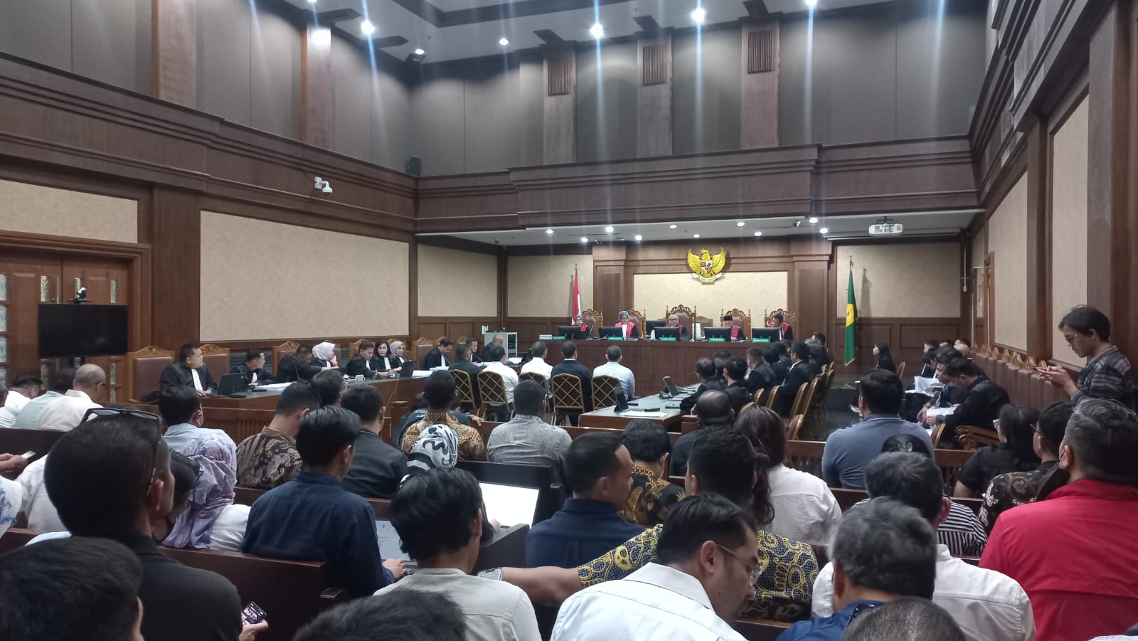 Buntut Korupsi Minyak Mentah, JPU Ungkap 18 Korporasi yang Diuntungkan