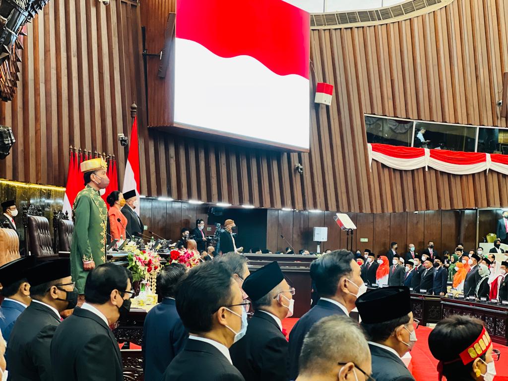 Pidato di Sidang Tahunan MPR RI, Presiden Jokowi Kenakan Busana Asal Bangka Belitung  