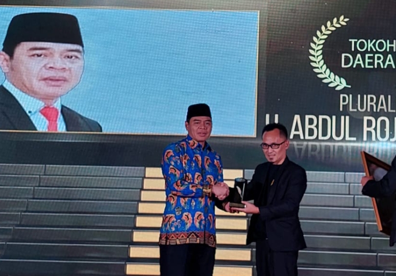 Dukung Kinerja Pers, Pejabat dan Tokoh Dapat PWI Tangsel Award 2022
