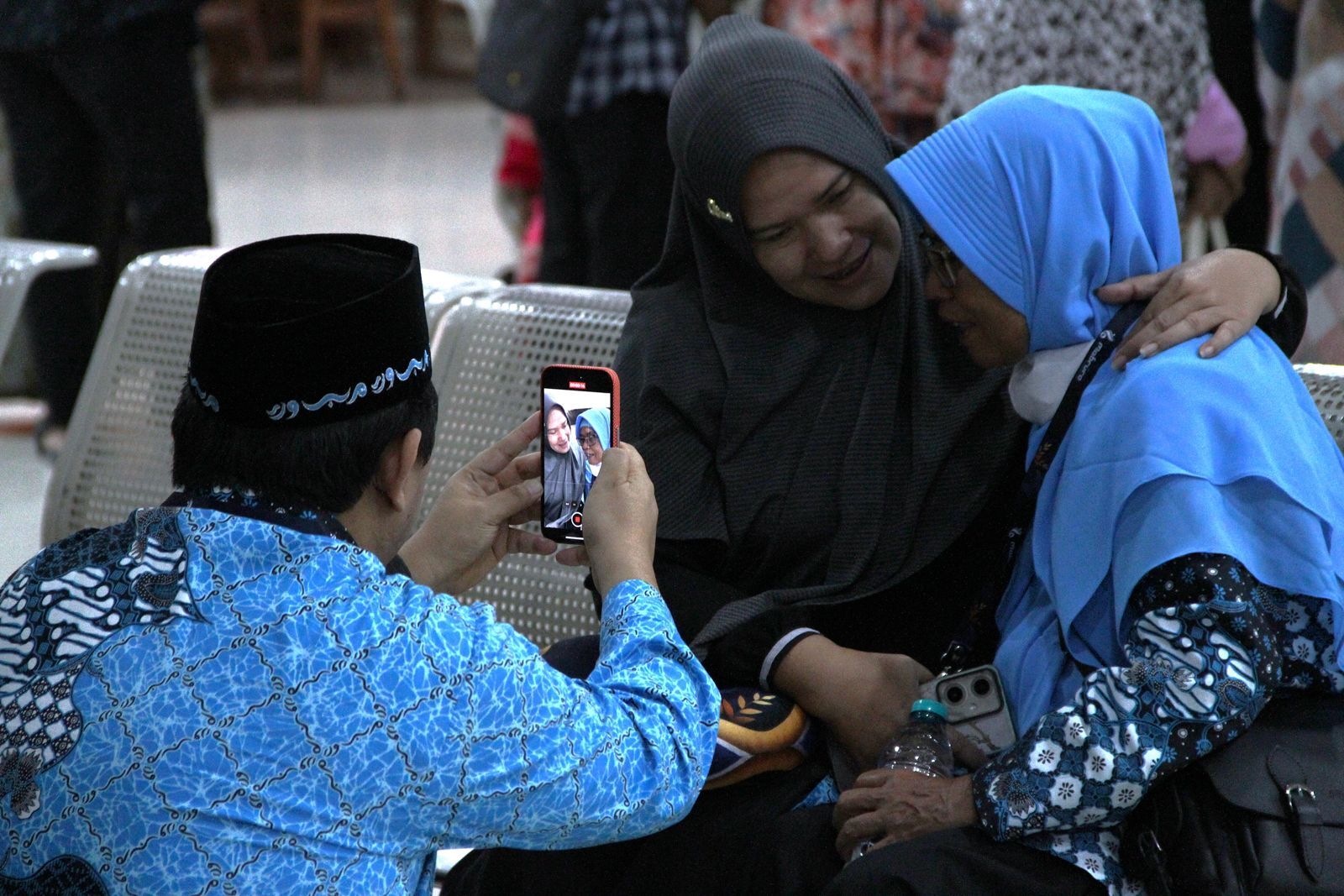 Umrah Spesial Milad ke-27 Mabruro (9-habis): Momen Ibadah Diabadikan dalam Buku Album