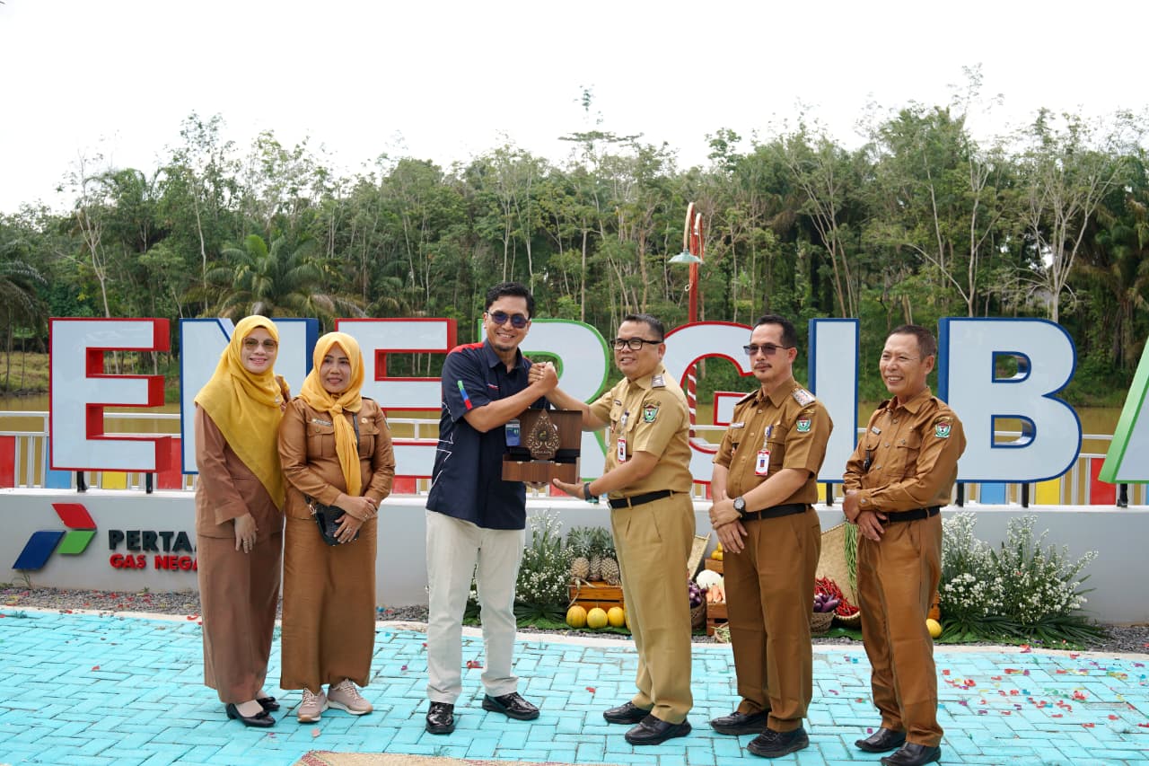 Danau Kemiri Pagardewa Jadi Motor Ekonomi Baru, Program CSR PGN Dongkrak Pendapatan Petani Karet Hingga 33%