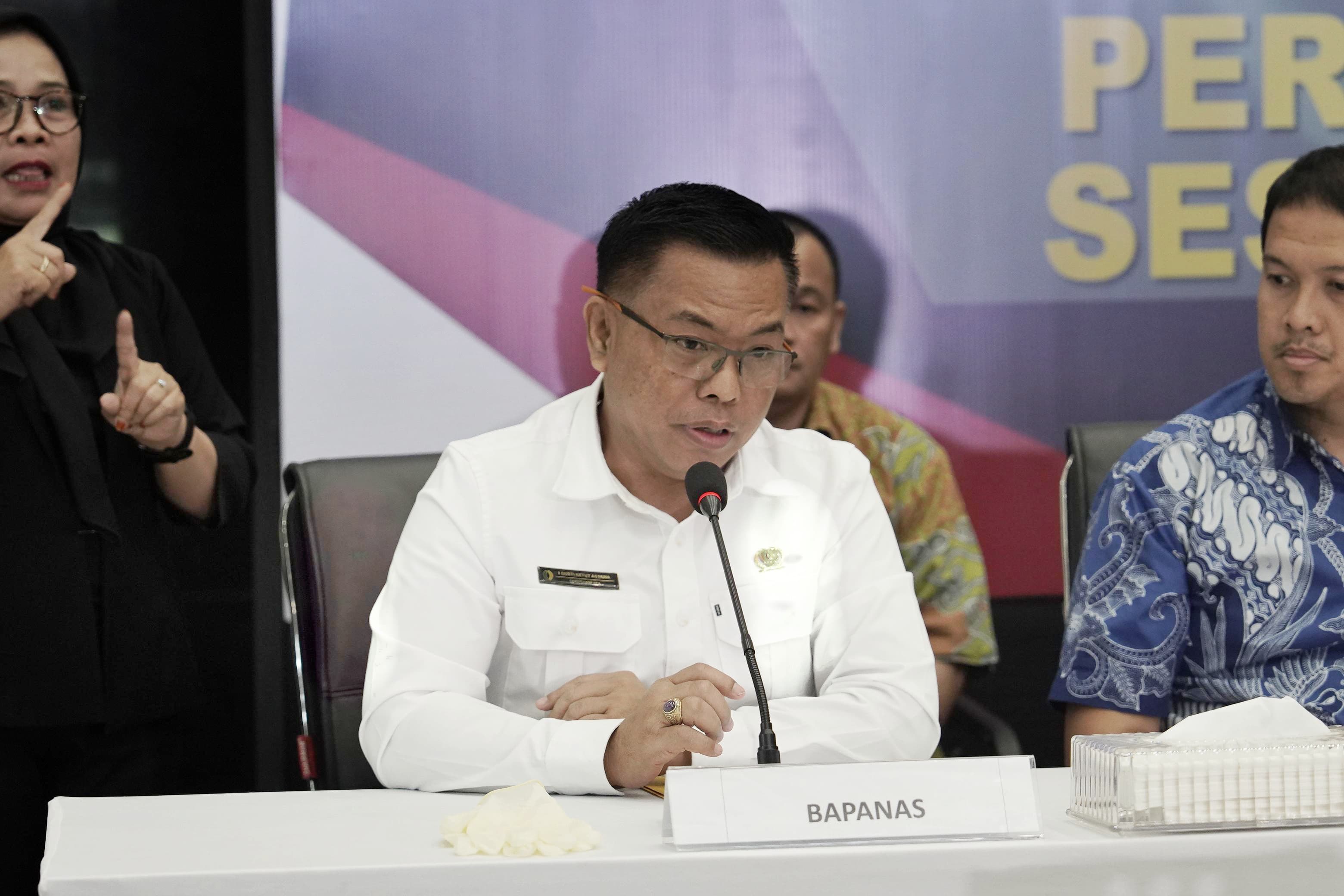 Bapanas Salurkan Beras SPHP Melalui KMP