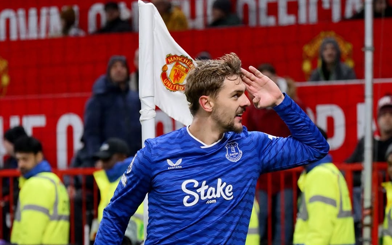 Hasil Liga Inggris: 10 Pemain Everton Sukses Pecundangi Manchester United di Old Trafford