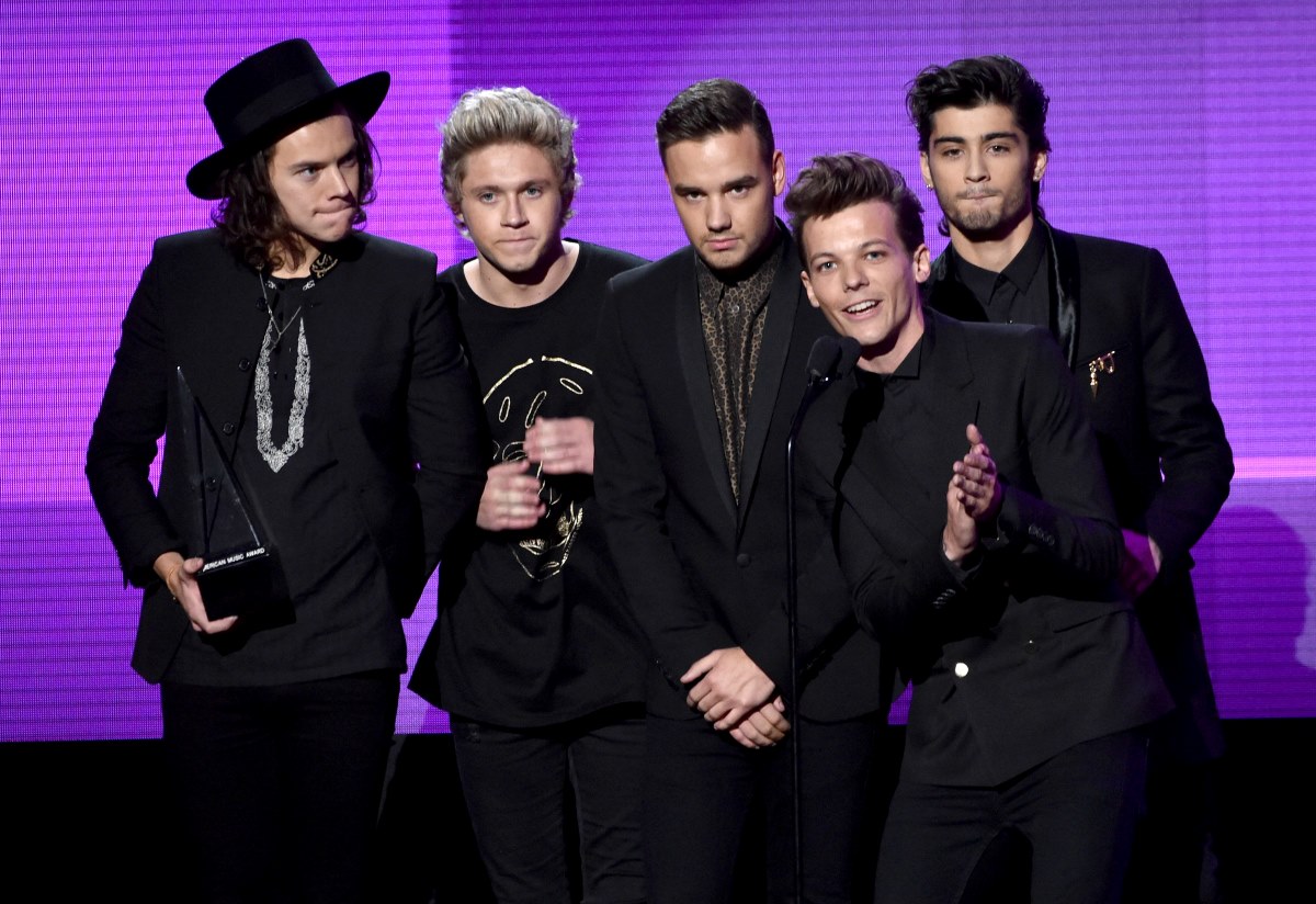 One Direction Rayakan Anniversary ke-14, Mungkinkah Harry Styles dkk Reuni?