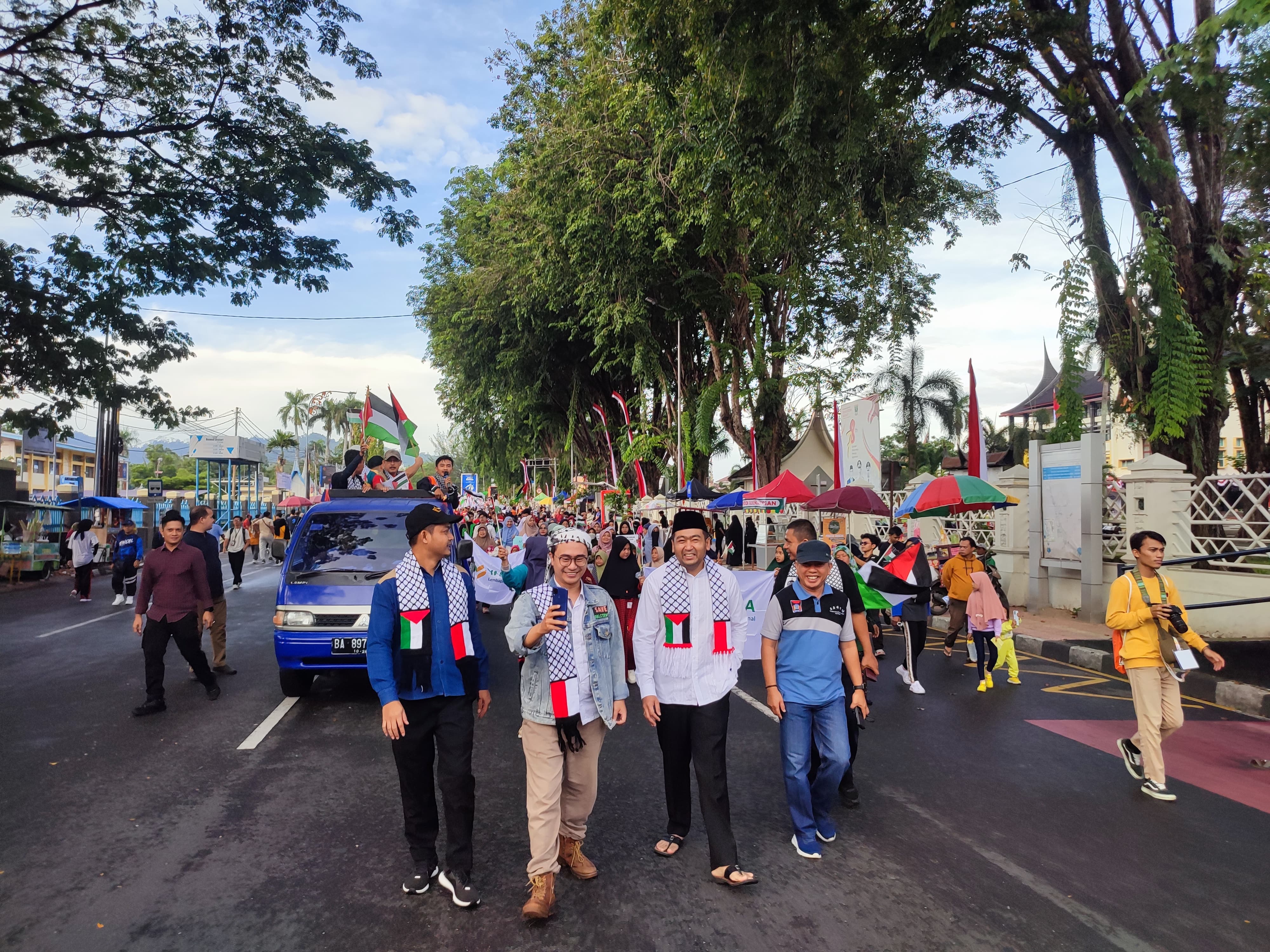 Gelar Long March Bagi Palestina, Wakil Gubernur Sumatera Barat Dukung Munas Ke 10 Forum Zakat