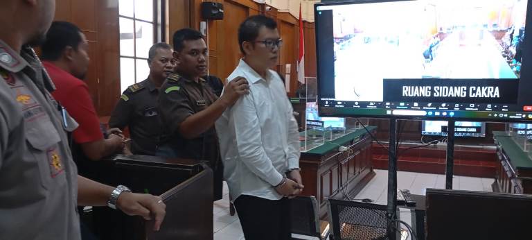 BREAKING NEWS! MA Batalkan Vonis Bebas Ronald Tannur, Dihukum Penjara 5 Tahun