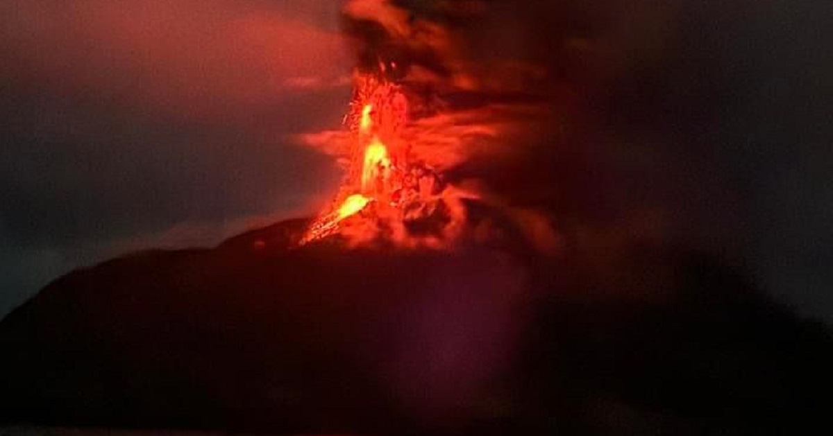 Gunung Ruang Alami Gempa Vulkanik Hingga 425 kali, PVMBG Kembali Tetapkan Level IV (Awas)