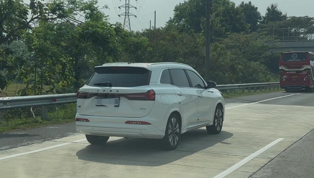 Penampakan Makin Jelas! SUV Misterius DFSK Diduga Segera Meluncur di Indonesia