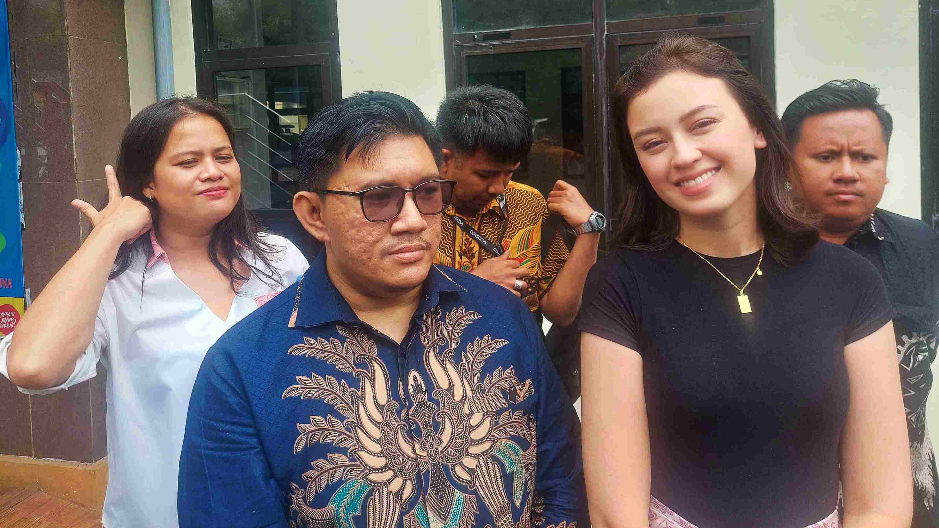 Alami KDRT oleh Edward Akbar, Kimberly Ryder Ngadu ke Komnas Perempuan dan Kementerian PPA